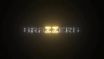 Stairwell Staredown - Mellanie Monroe / Brazzers  / stream full from www.brazzers.promo/well