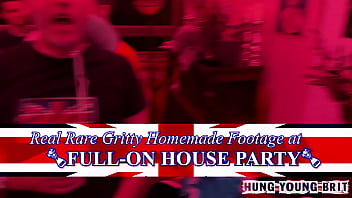 Rough Raw Gritty footage 3 mecs éjaculent @ FULL-ON HOUSE PARTY