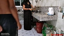 Abito nero moglie sesso con cucina (video ufficiale di Localsex31)