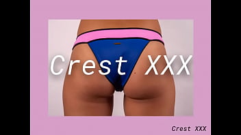 Cam Crest baise un modèle super chaud avec sa grosse bite américaine circoncise et dure. Elle adore avoir une bite dans sa chatte rasée et humide.