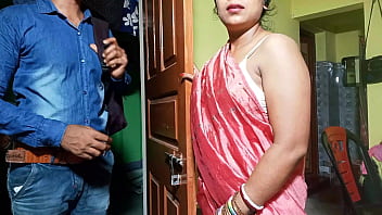 Продавец бюстгальтеров обманом заставил Бхабхиджи сняться в индийском порно Чудайи чистым голосом на хинди