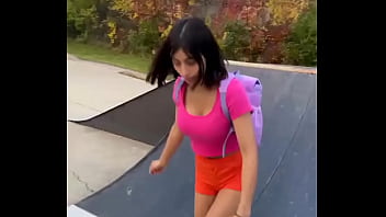 Dora patinadora