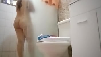 Husband doesn't even suspect that she does this in the bath, films it and sends it to the males