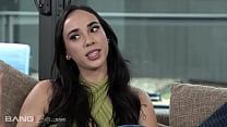 Hübsch und roh - Die kolumbianische Hottie Gaby Ortega ist begierig auf harten Dreier-Sex
