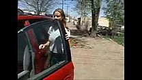 Dona de casa fode para pagar danos ao carro (parte 1 )