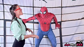 Naughty MILF Sofie Marie Gives Spiderman An Amazing Blowjoba