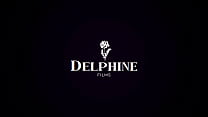 Delphine Films- Peituda estudante universitária Lexi Luna seduz seu vizinho