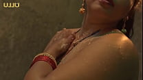 Увидел невестку, принимающую ванну в Батраме, невестка полностью обнажилась