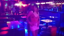 Mon mari cocu filme quand je masturbe un inconnu dans un bar