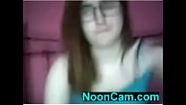 18 yo slut showing off big boobs on webcam