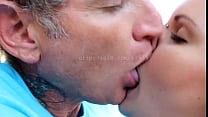 Kissing TM Video 2 (Anteprima)